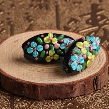 3D лэмпворк staklo u pakiranju cvjetni perle stana Ovalni cvijet ostavlja slobodne razuporne perle za izradu nakita DIY narukvica