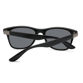 Klasični polarizirane sunčane naočale Muškarci Žene brand dizajn zakovice vožnje kvadratni okvir sunčane naočale muški Kolutanje UV400 Gafas De Sol